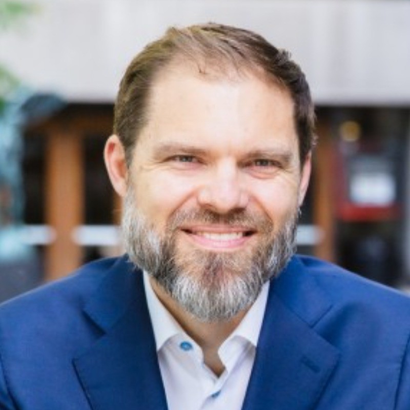 Dr. Derek Ruths
